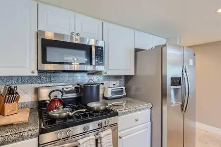 Awesome 3Br 2Bth 1 Block To Beach C2 Newport Beach