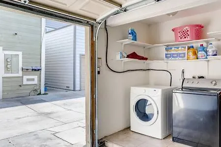 Holiday home Awesome 3Br 2Bth 1 Block To Beach C2 Newport Beach