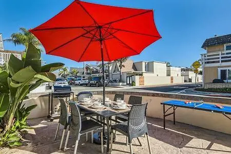 Awesome 3Br 2Bth 1 Block To Beach C2 Newport Beach Holiday home