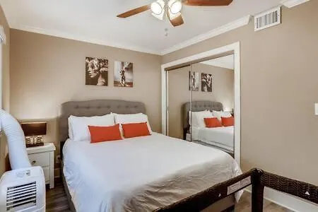 Awesome 3Br 2Bth 1 Block To Beach C2 Newport Beach