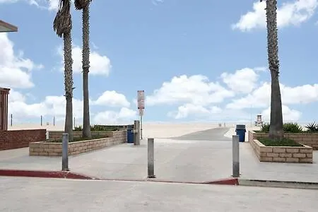 Awesome 3Br 2Bth 1 Block To Beach C2 Newport Beach Holiday home