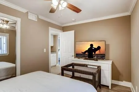 Awesome 3Br 2Bth 1 Block To Beach C2 Newport Beach 0*,